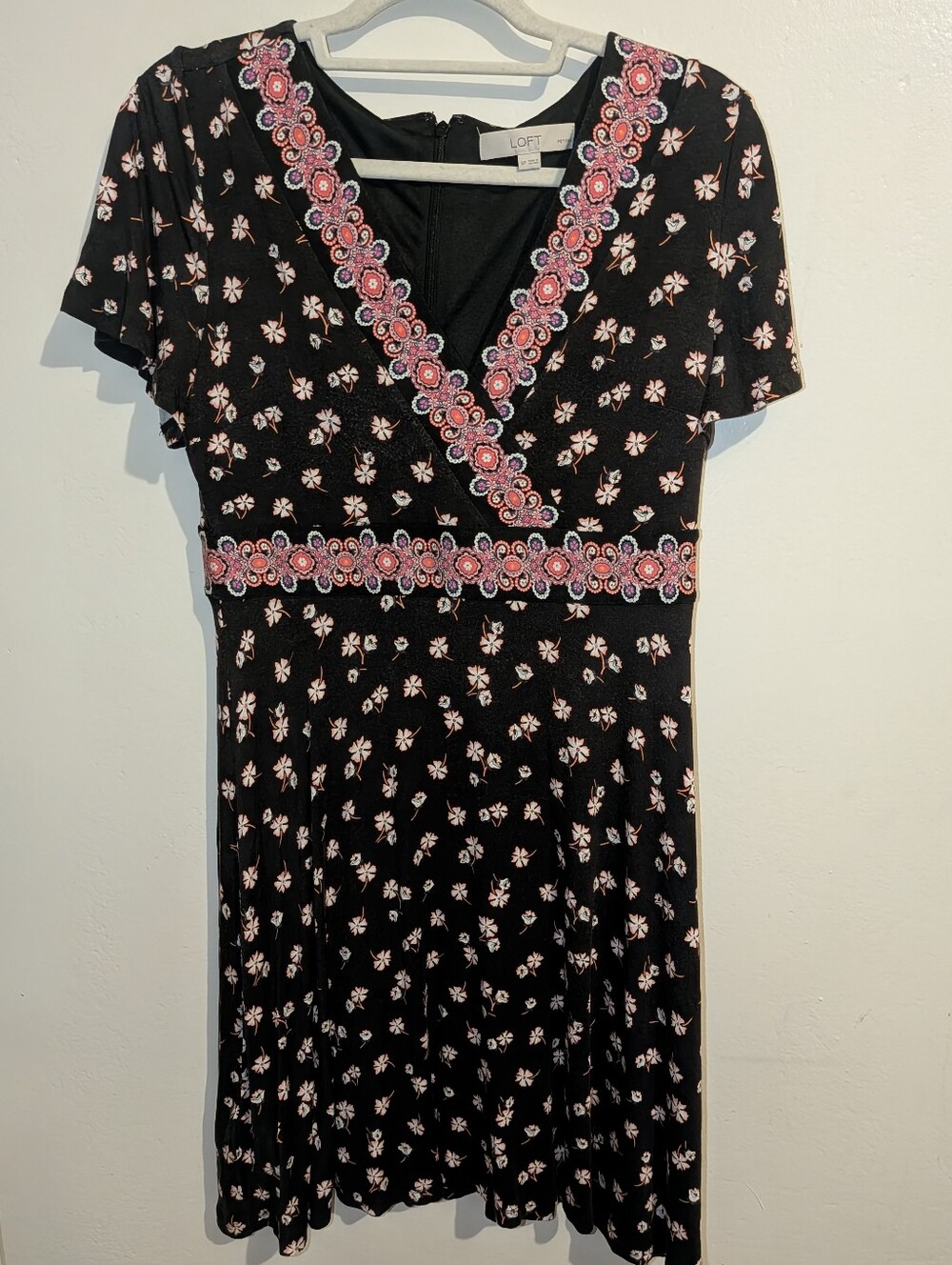 LOFT Petite Black Floral V-Neck Dress with Pink Embroidered Trim Size SP